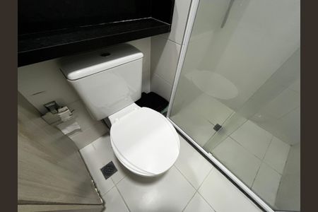 Apartamento à venda com 57m², 2 quartos e 1 vaga Apartamento à venda com 57m², 2 quartos e 1 vagaBanheiro