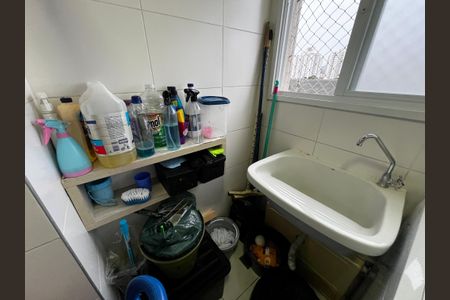 Apartamento à venda com 57m², 2 quartos e 1 vaga Apartamento à venda com 57m², 2 quartos e 1 vagaÁrea de Serviço