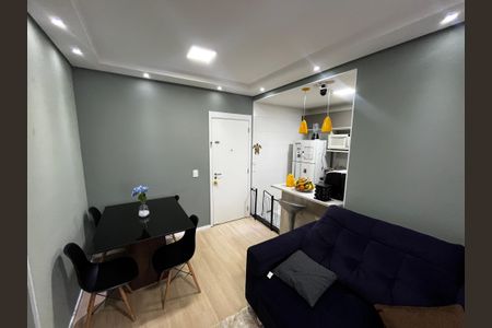 Apartamento à venda com 57m², 2 quartos e 1 vaga Apartamento à venda com 57m², 2 quartos e 1 vagaSala