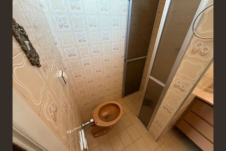 Casa para alugar com 250m², 5 quartos e 6 vagasBanheiro da Suíte 03