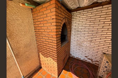 Casa para alugar com 250m², 5 quartos e 6 vagasQuintal - Piscina