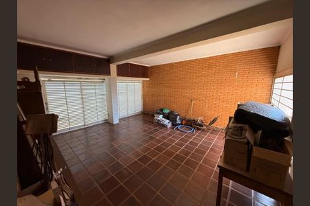 Casa para alugar com 250m², 5 quartos e 6 vagasGaragem