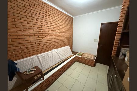 Casa para alugar com 250m², 5 quartos e 6 vagasEscritório