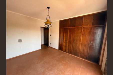 Casa para alugar com 250m², 5 quartos e 6 vagasSuíte 04