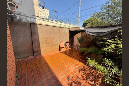 Casa para alugar com 250m², 5 quartos e 6 vagasÁrea Externa