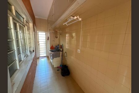 Casa para alugar com 250m², 5 quartos e 6 vagasÁrea de Serviço