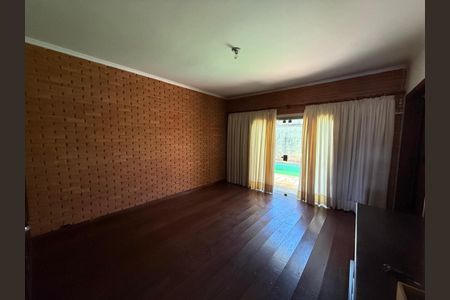 Casa para alugar com 250m², 5 quartos e 6 vagasSala