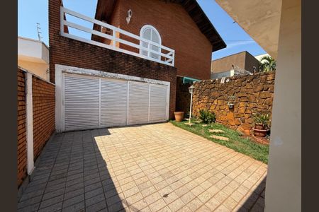 Casa para alugar com 250m², 5 quartos e 6 vagasGaragem