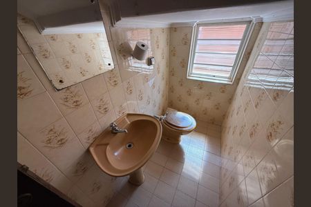 Casa para alugar com 250m², 5 quartos e 6 vagasLavabo