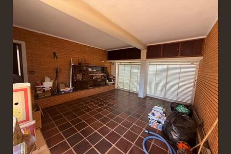 Casa para alugar com 250m², 5 quartos e 6 vagasGaragem