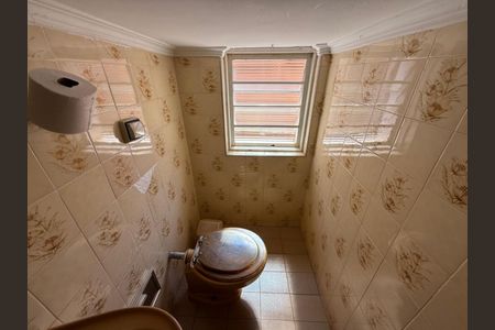 Casa para alugar com 250m², 5 quartos e 6 vagasLavabo