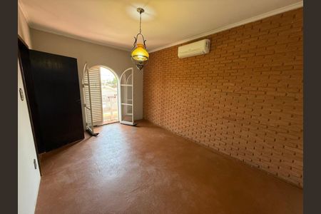 Casa para alugar com 250m², 5 quartos e 6 vagasSuíte 01