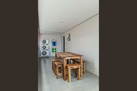 Apartamento para alugar com 99m², 2 quartos e 1 vagaSacada