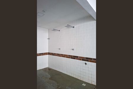 Apartamento para alugar com 99m², 2 quartos e 1 vagaDucha