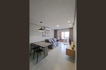Sala de apartamento para alugar com 2 quartos, 99m² em Vila Caiçara, Praia Grande