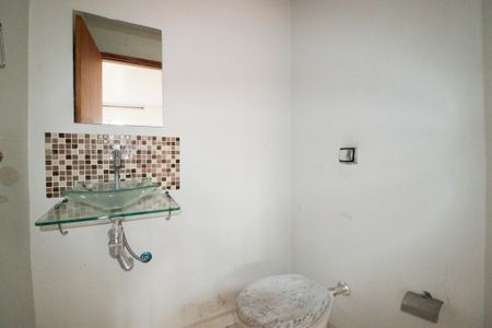 Casa à venda com 350m², 4 quartos e 3 vagas Casa à venda com 350m², 4 quartos e 3 vagasBanheiro da Suíte 1