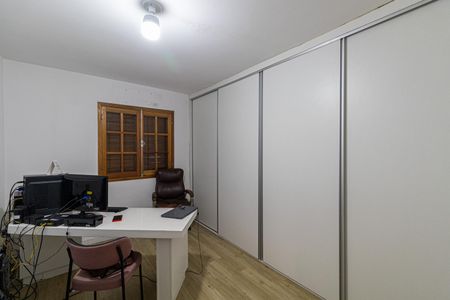 Casa à venda com 135m², 5 quartos e 2 vagasCasa 3 - Quarto 1