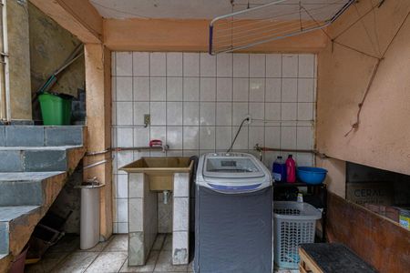 Casa à venda com 135m², 5 quartos e 2 vagasCasa 1 - Área de Serviço  