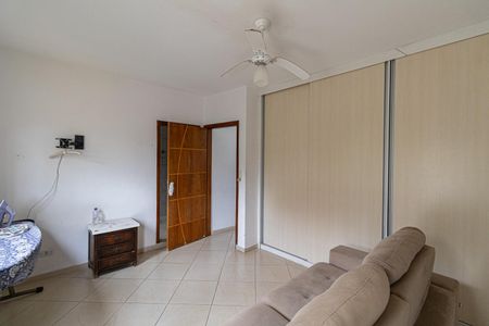 Casa à venda com 135m², 5 quartos e 2 vagasCasa 2 - Suíte  