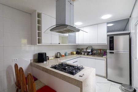 Casa à venda com 135m², 5 quartos e 2 vagasCasa 3 - Cozinha