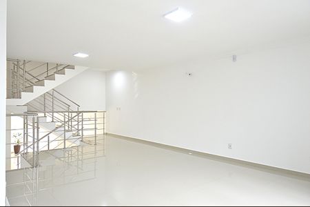 Sala de Estar de casa à venda com 3 quartos, 220m² em Jardim Sabará, Porto Alegre