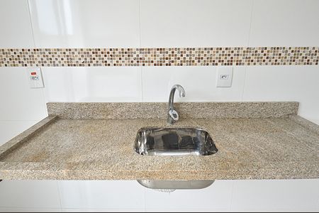 Casa à venda com 220m², 3 quartos e 2 vagasCozinha - Torneira