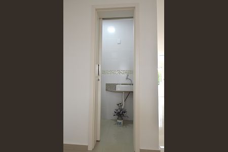 Casa à venda com 220m², 3 quartos e 2 vagasLavabo