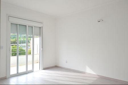 Casa à venda com 220m², 3 quartos e 2 vagasSuíte 1