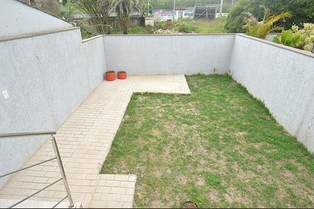 Casa à venda com 220m², 3 quartos e 2 vagasQuintal