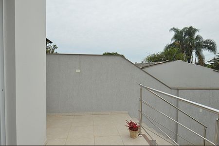 Casa à venda com 220m², 3 quartos e 2 vagasQuintal