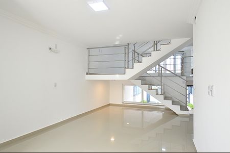 Casa à venda com 220m², 3 quartos e 2 vagasSala de Jantar
