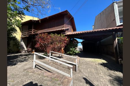 Casa para alugar com 210m², 7 quartos e 2 vagasFachada - casa 1