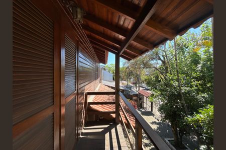 Casa para alugar com 210m², 7 quartos e 2 vagasSacada