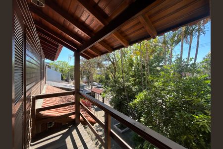 Casa para alugar com 210m², 7 quartos e 2 vagasSacada