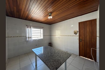 Casa para alugar com 210m², 7 quartos e 2 vagasCozinha