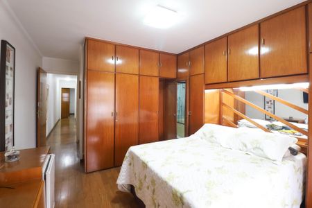 Casa à venda com 140m², 3 quartos e 2 vagas