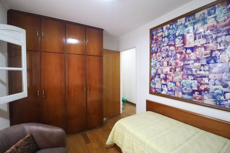 Casa à venda com 140m², 3 quartos e 2 vagas