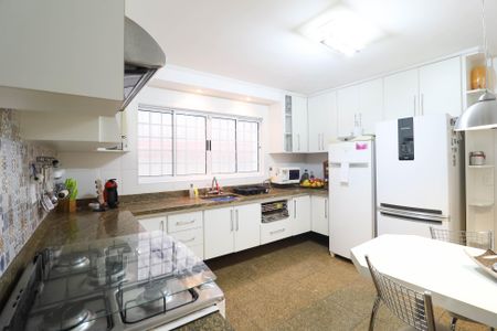 Casa à venda com 140m², 3 quartos e 2 vagas