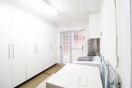 Casa à venda com 140m², 3 quartos e 2 vagas