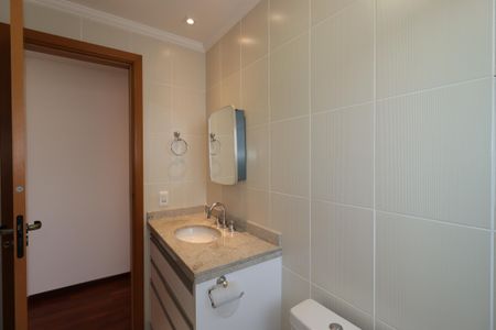 Apartamento à venda com 124m², 3 quartos e 3 vagasBanheiro da suíte 2