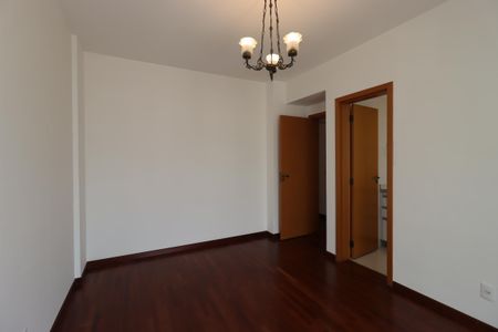 Apartamento à venda com 124m², 3 quartos e 3 vagasSuíte 3