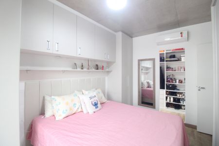 Quarto 1 de apartamento à venda com 2 quartos, 75m² em Jardim Sabara, São Paulo