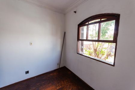 Casa à venda com 108m², 3 quartos e 1 vaga Casa à venda com 108m², 3 quartos e 1 vagaQuarto