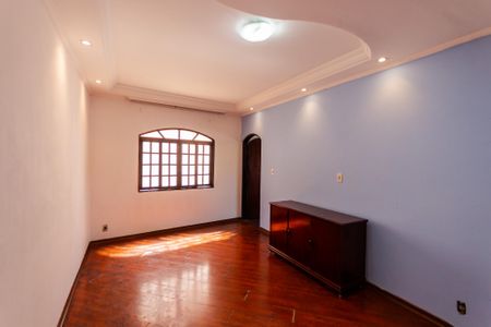 Casa à venda com 108m², 3 quartos e 1 vaga Casa à venda com 108m², 3 quartos e 1 vagaSala 2