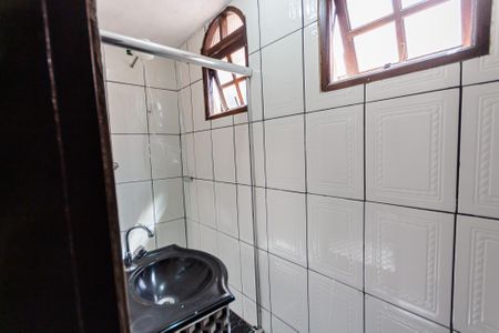 Casa à venda com 108m², 3 quartos e 1 vaga Casa à venda com 108m², 3 quartos e 1 vagaBanheiro da Suíte