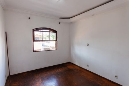 Casa à venda com 108m², 3 quartos e 1 vaga Casa à venda com 108m², 3 quartos e 1 vagaQuarto