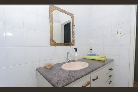 Casa à venda com 360m², 3 quartos e 2 vagasBanheiro