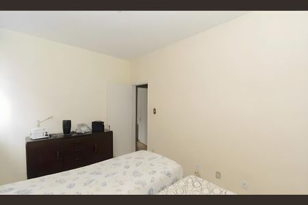 Casa à venda com 360m², 3 quartos e 2 vagasQuarto