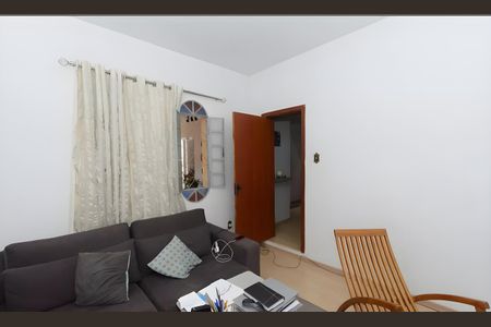 Sala de casa à venda com 3 quartos, 360m² em Bairro da Glória, Contagem