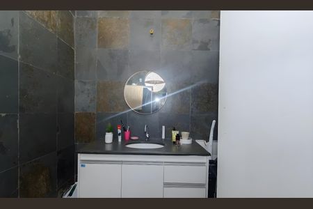 Casa à venda com 360m², 3 quartos e 2 vagasBanheiro